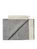 La Paz Plaid, dark grey fra Silkeborg Uldspinderi