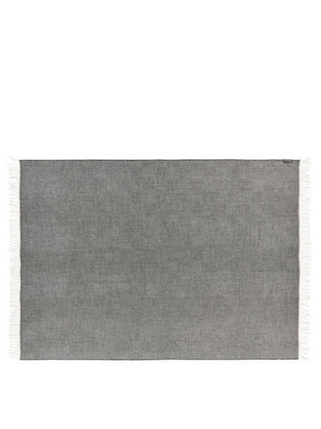 La Paz Decke, Dunkelgrau von Silkeborg Uldspinderi - 4 - Jacobsen Plus
