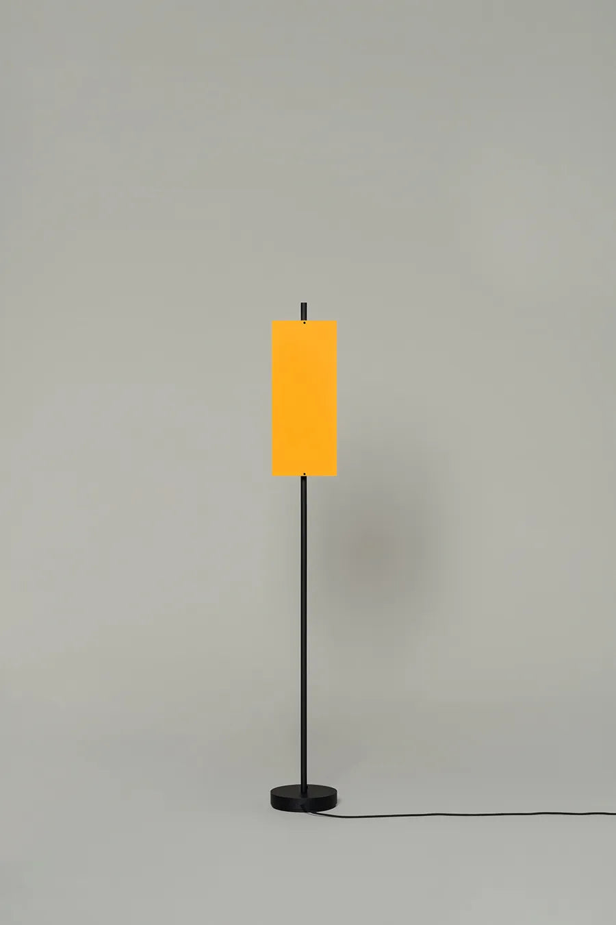 Lámina Dorada 45 Gulvlampe fra Santa and Cole - 6 - Jacobsen Plus
