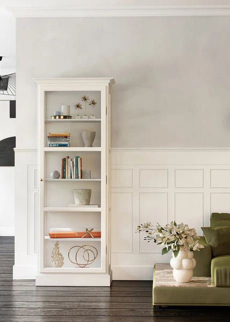 Vitrinenschrank Classic V1, Weiß von Lindebjerg Design - 2 - Jacobsen Plus