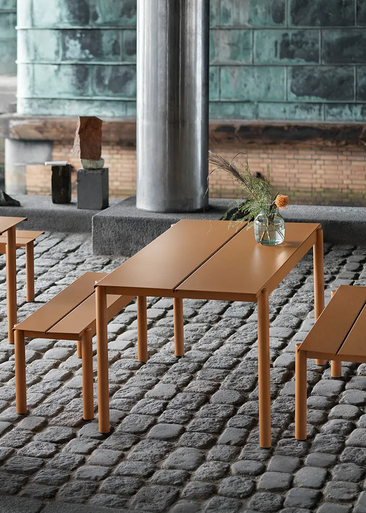Linear Steel Bench, 170 cm fra Muuto - 2 - Jacobsen Plus