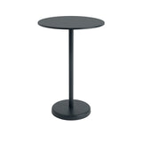 Linear Steel cafébord Ø70 cm, H105 cm fra Muuto - Sort - Jacobsen Plus