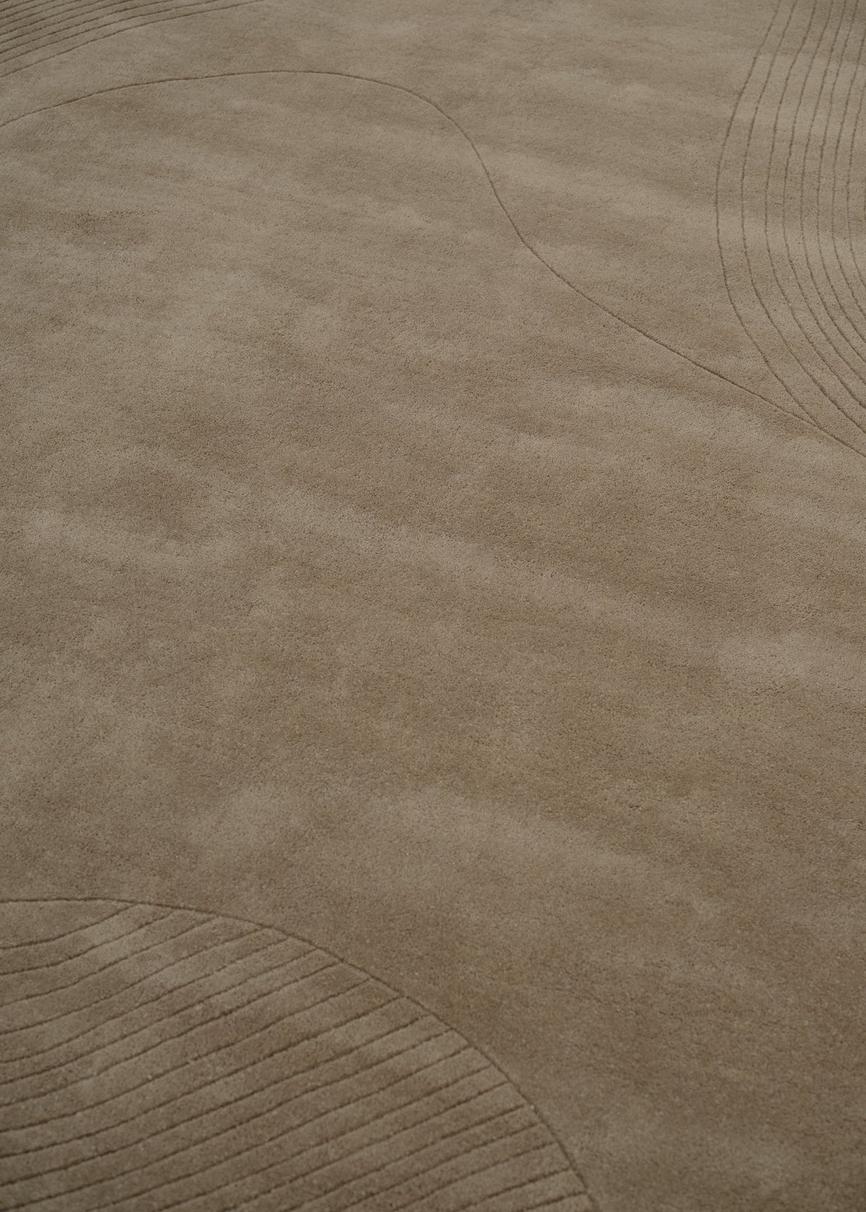 Fluid Arc Teppich, Earth von Linie Design - 1 - Jacobsen Plus