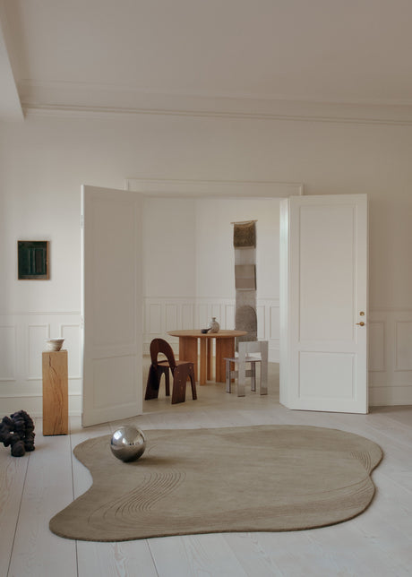 Fluid Arc Teppich, Olive von Linie Design - 1 - Jacobsen Plus