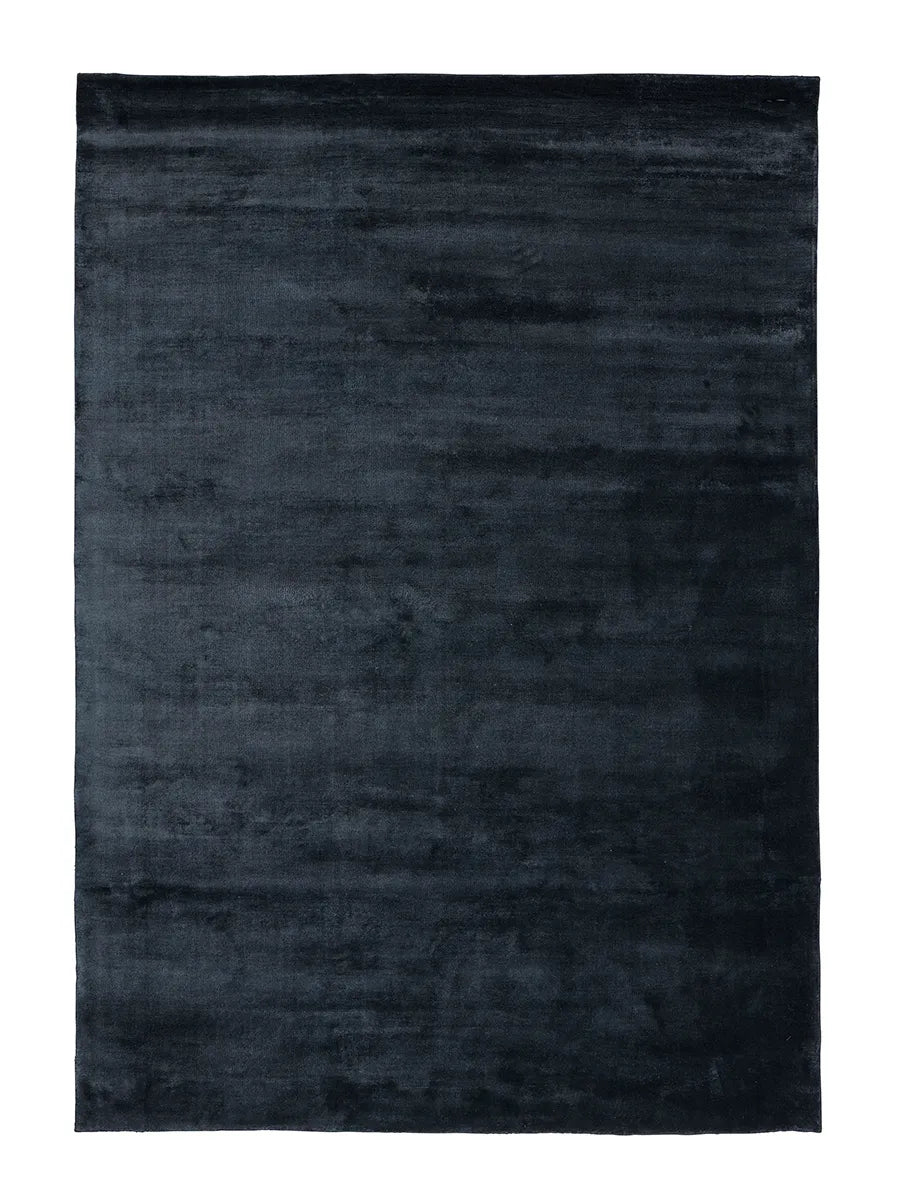Lucens Tæppe fra Linie Design - 140 x 200 cm / Navy - Jacobsen Plus