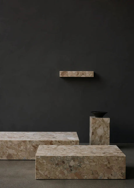 Plinth Shelf Sand Kunis Breccia marmor von Audo Copenhagen - 2 - Jacobsen Plus
