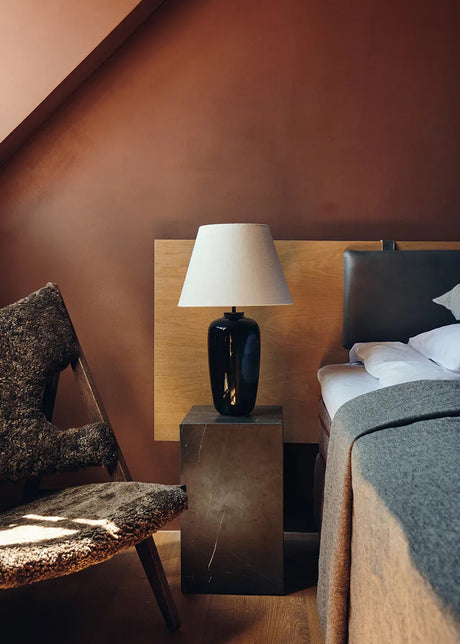 Plinth Tall Grey Kendzo Marmor von Audo Copenhagen - 2 - Jacobsen Plus