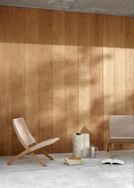 Outdoor-Loungeset in Teak mit 1 BM5868-Beistelltisch und 2 Cuba Outdoor Stühlen in Sesame von Carl Hansen & Søn - 2 - Jacobsen Plus