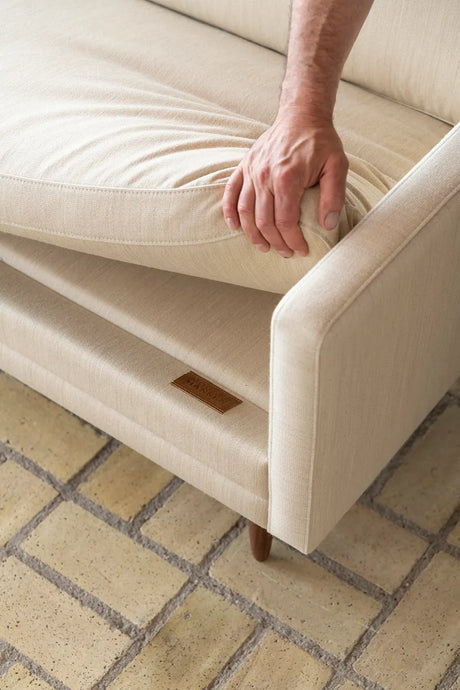 MH2614/MH2615 Sofa, mood von Mogens Hansen - Coneslim Eg / 2-Personen-Sofa / Mood 1101 - Jacobsen Plus