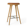 High Stool, geöltes Eichenholz, Nuance Walnut Leder, 74 cm, hoher Barhocker von Mater