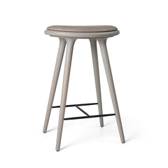 High Stool, graue Buche, Nuance Burned Grey Leder, 69 cm, niedriger Barhocker von Mater
