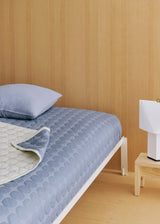HAY Mega Dot Organic Tagesdecke, 235x245 cm - 1 - Jacobsen Plus