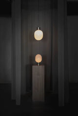 JWDA Metallic Tischleuchte von Audo Copenhagen - 2 - Jacobsen Plus