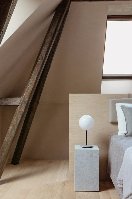 Plinth Tall White Carrara Marmor von Audo Copenhagen - 5 - Jacobsen Plus