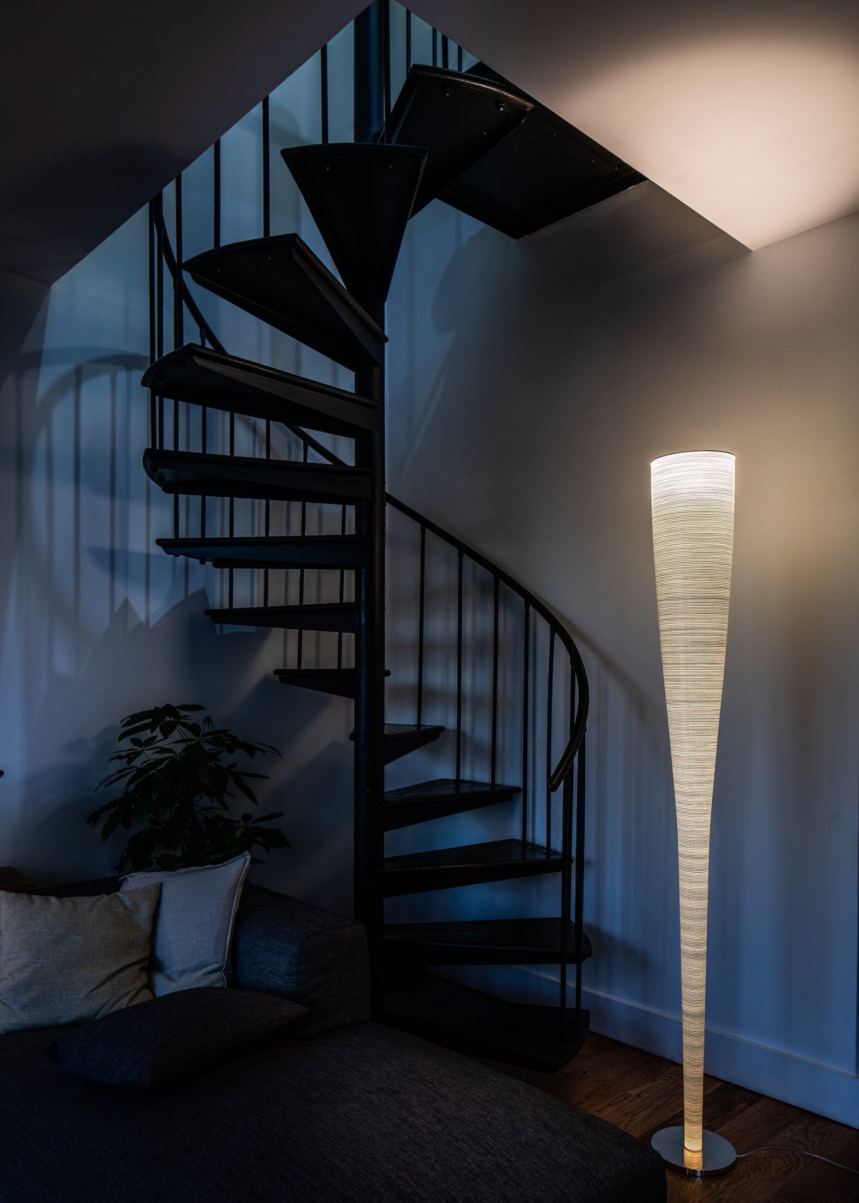 Mite Gulvlampe fra Foscarini - 2 - Jacobsen Plus