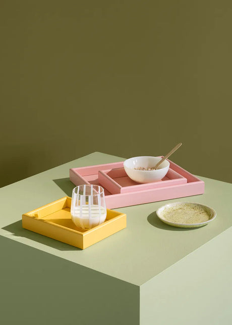 Arrange Tray 41T, small von Montana - Ruby - Jacobsen Plus
