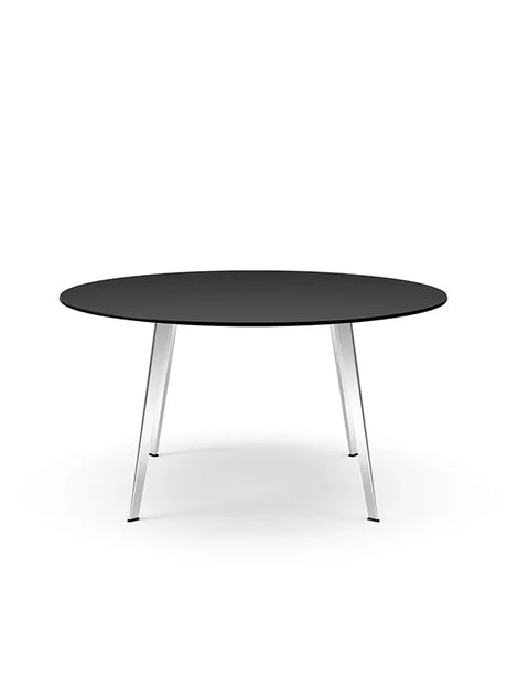JW140 Tisch von Montana - Schwarze Eiche (Eichenfurnier) / Aluminium (poliert) - Jacobsen Plus