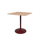 Panton café- og spisebord, 70x70 cm fra Montana - Walnut linoleum / Black Red stel - Jacobsen Plus