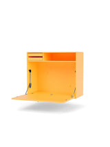 Studio Sekretär mit Pinnwand von Montana - Acacia - Jacobsen Plus