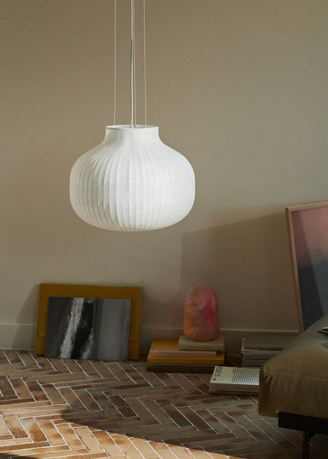 Strand Pendelleuchte, geschlossen von Muuto - Ø45 cm - Jacobsen Plus