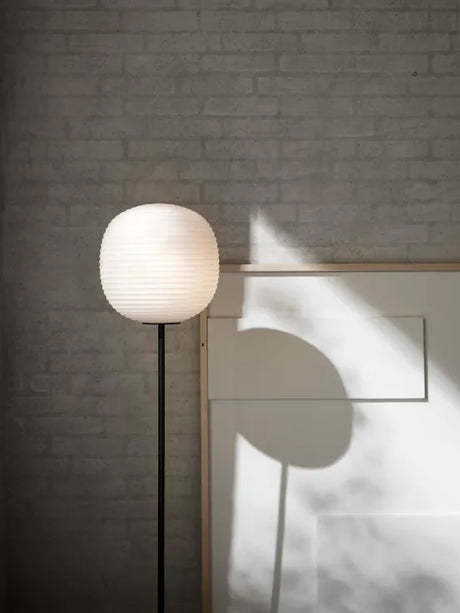 Lantern Stehleuchte von New Works - 3 - Jacobsen Plus
