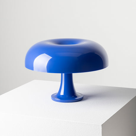Nessino Tischleuchte von Artemide - Special Edition blue klein - Jacobsen Plus