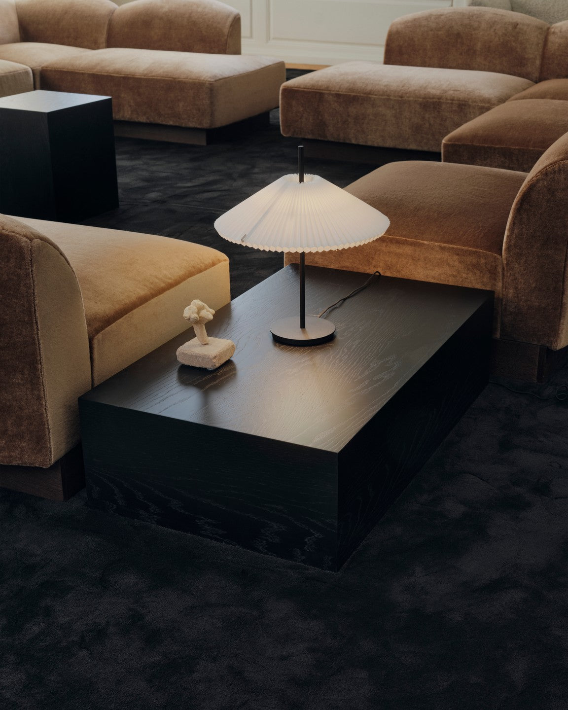 New Works Nebra bordlampe - 6 - Jacobsen Plus