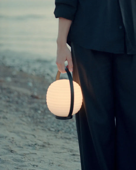 Lantern Portable Table Lamp von New Works - 4 - Jacobsen Plus