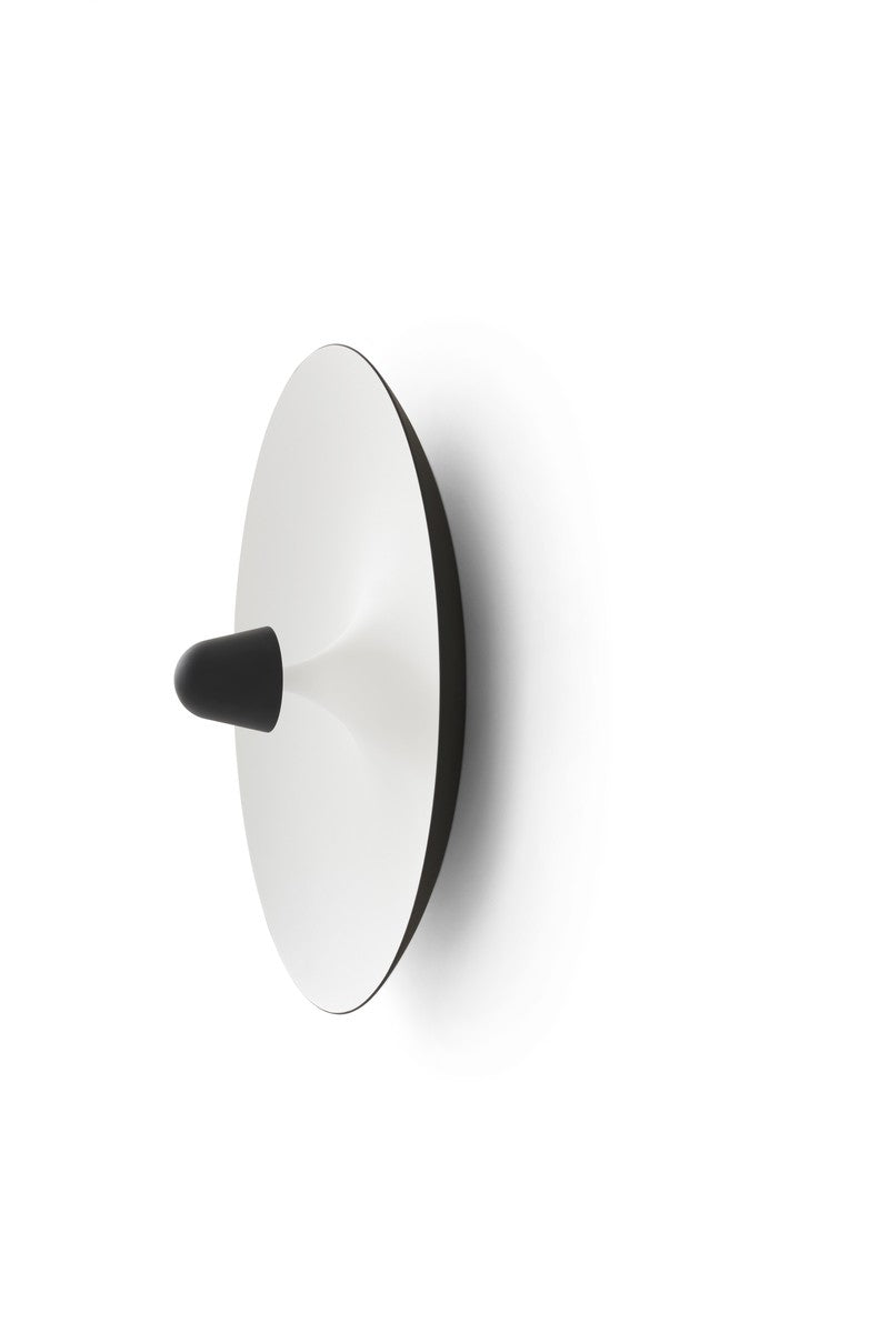 Kantarell væg- og loftlampe fra New Works - Black - Jacobsen Plus