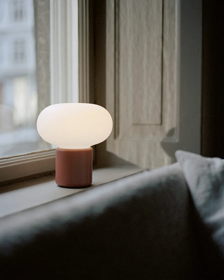 Karl-Johan tragbare Tischleuchte, Earth Red von New Works - 2 - Jacobsen Plus