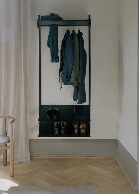 Wardrobe Shelf 1 fra New Works - 2 - Jacobsen Plus