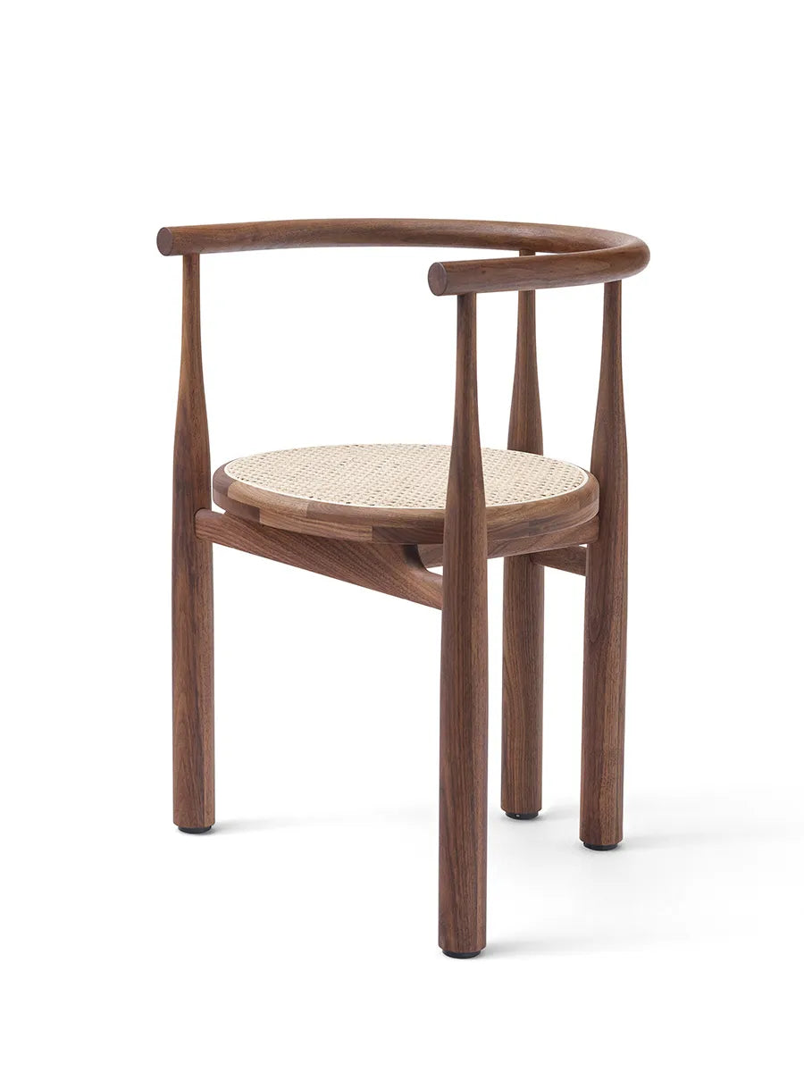 Bukowski Chair m. französischem Geflecht, Walnuss von New Works