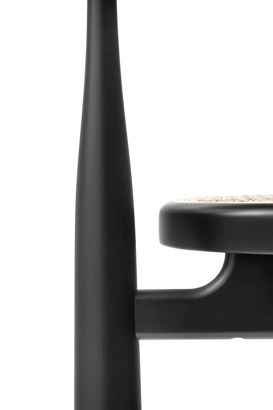 Bukowski Chair m. Fransk Geflecht, Schwarz von New Works