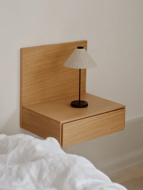 Tana Wandmontierte Nachtkonsole, Eiche von New Works - 2 - Jacobsen Plus