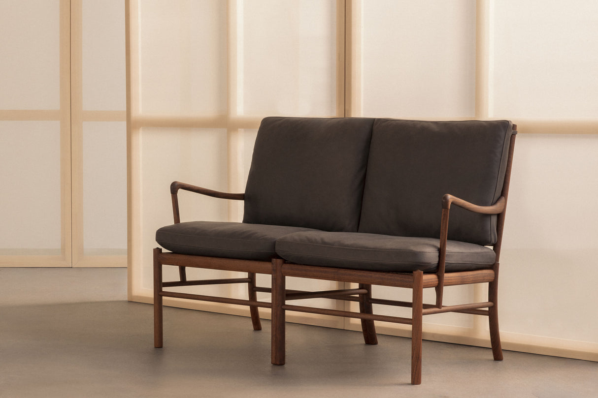 OW149-2 Colonial Sofa Walnuss Oli, Terra-Leder af Ole Wanscher - 1 - Jacobsen Plus