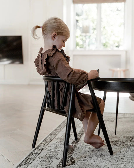 Storm Kinderstuhl, schwarzlackierte Eiche von Oaklings - 3 - Jacobsen Plus