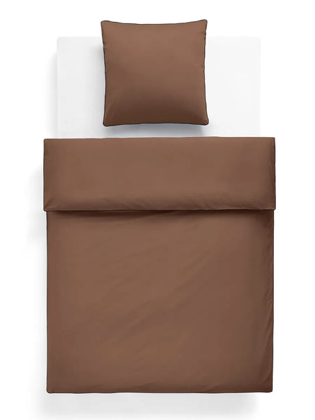 Outline Bettwäsche, 140x220 cm von HAY - Milk Chocolate - Jacobsen Plus