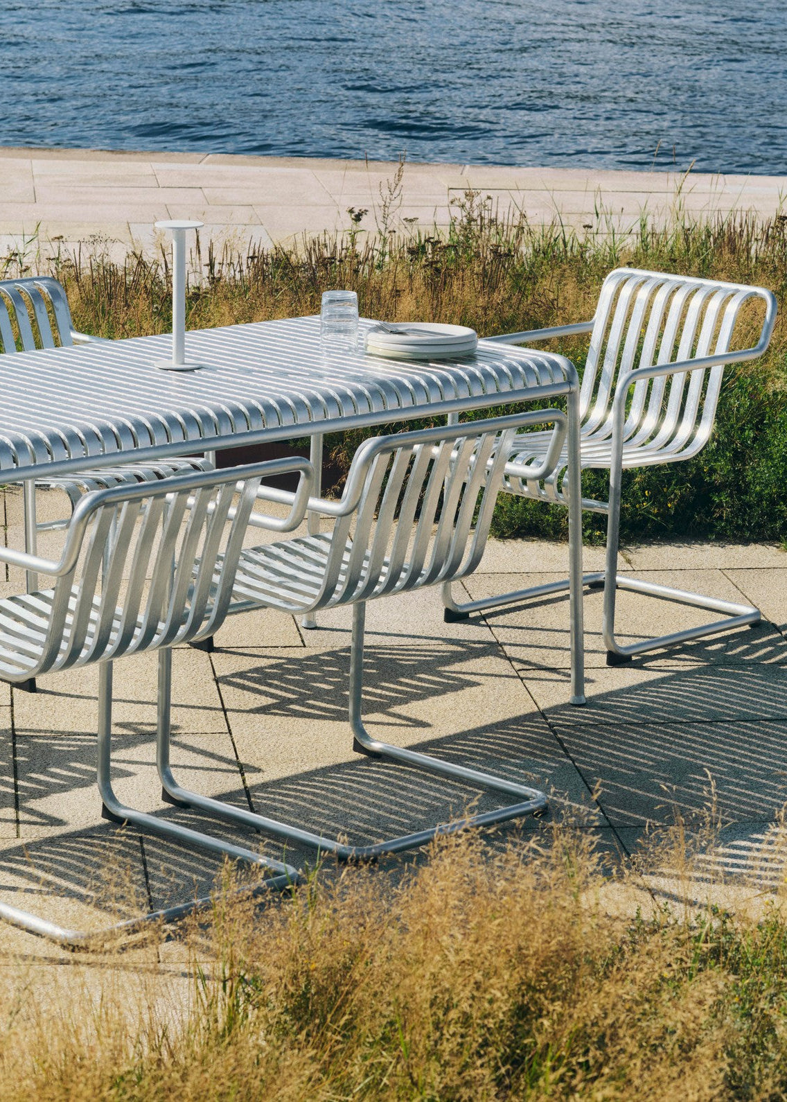 Palissade Table 170x90, feuerverzinkt von Hay - 2 - Jacobsen Plus