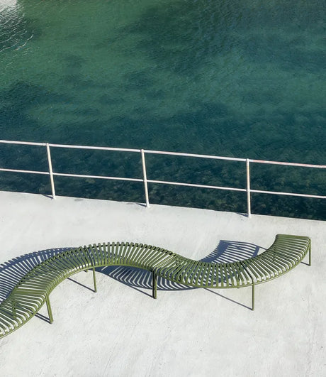 Palissade Park Bench, olive von Hay - 3 - Jacobsen Plus