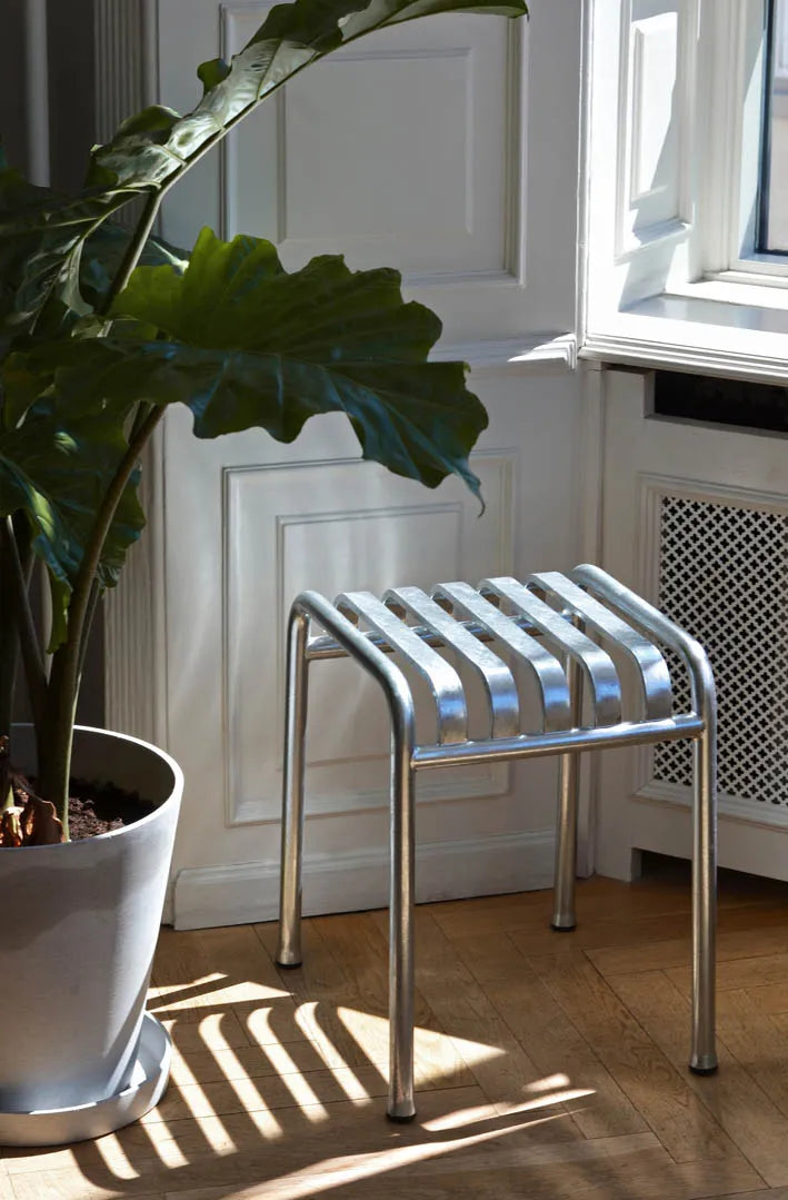 Palissade Stool, feuerverzinkt von Hay