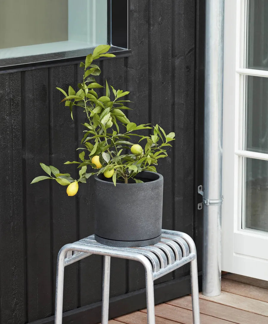 Palissade Stool, feuerverzinkt von Hay