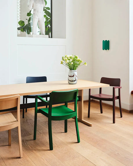 Passerelle Table, L160 cm von HAY - Eichenholz mit wasserbasierter Lackierung / Tiefschwarz / Eichenholz mit wasserbasierter Lackierung - Jacobsen Plus
