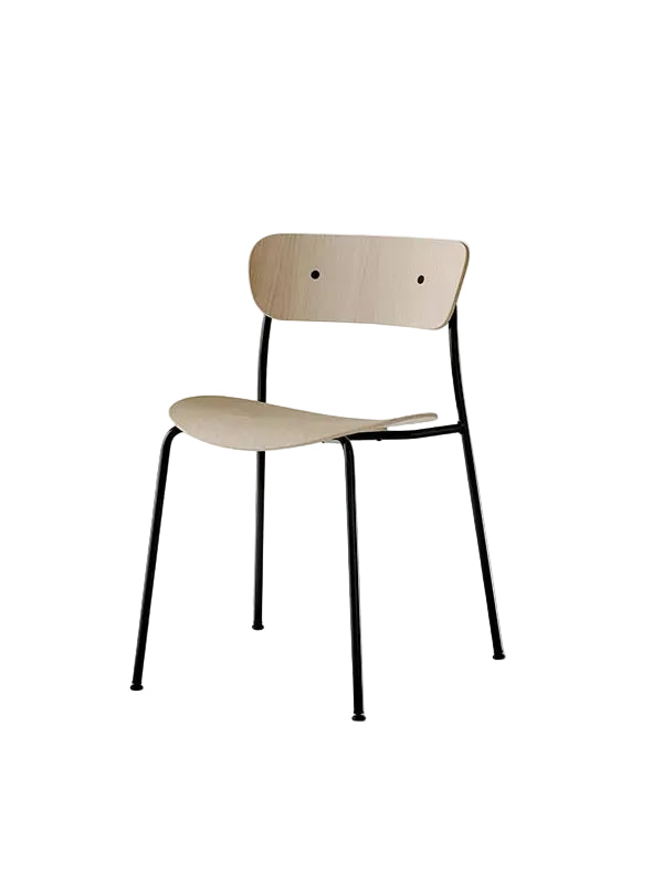 Pavilion Stol AV1 fra &Tradition - Lakeret eg - Jacobsen Plus
