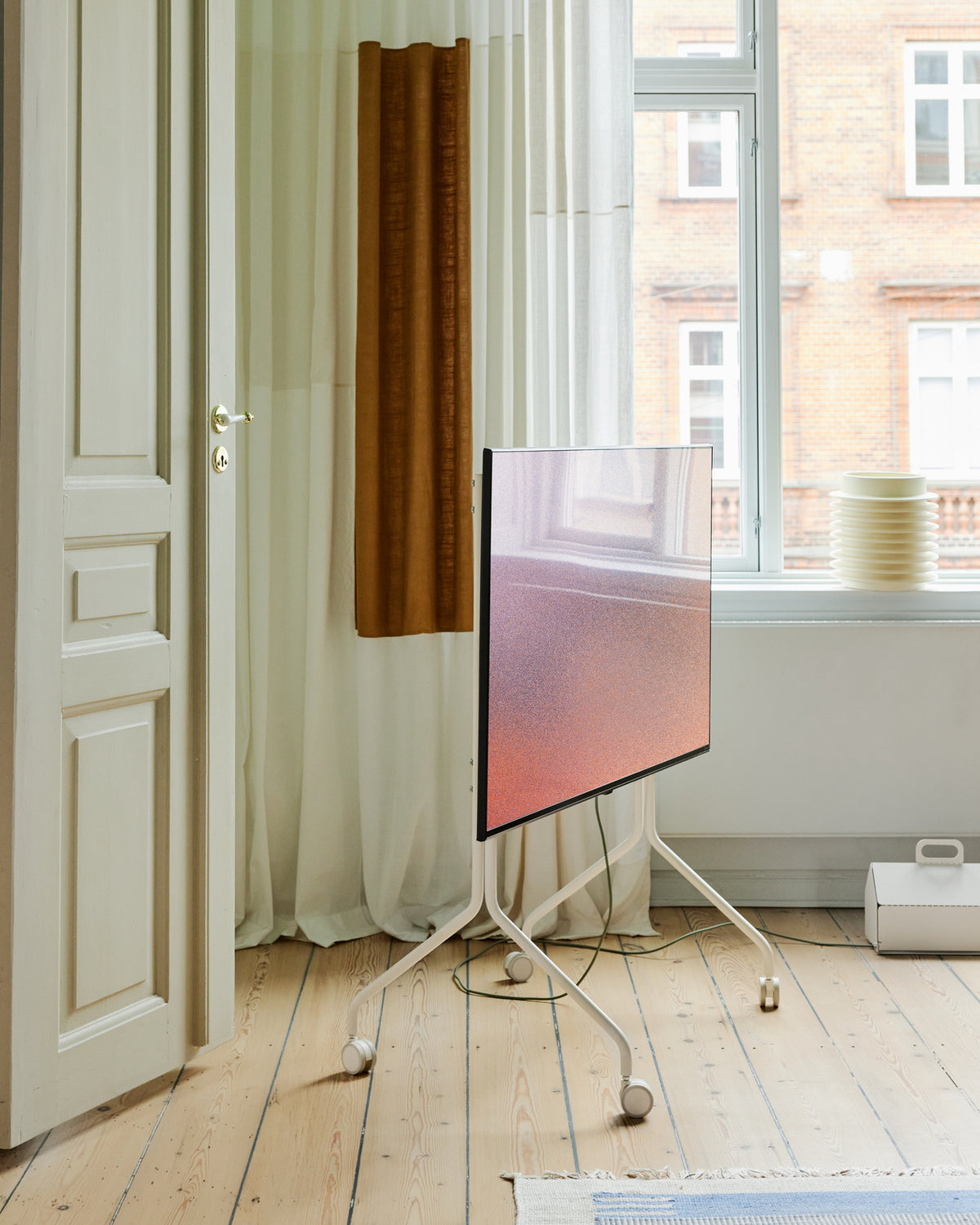 Pedestal - Moon Regular TV-Ständer - 5 - Jacobsen Plus