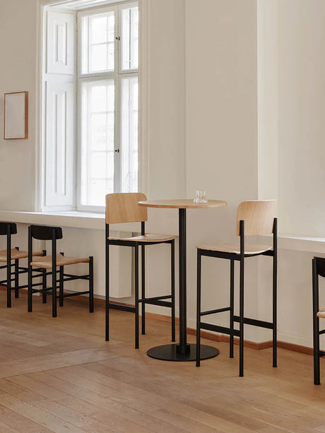 Plan Barstool, Eg lackiert von Fredericia Furniture - 2 - Jacobsen Plus