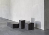 Plinth Low Black Nero Marquina Marmor von Audo Copenhagen - 2 - Jacobsen Plus