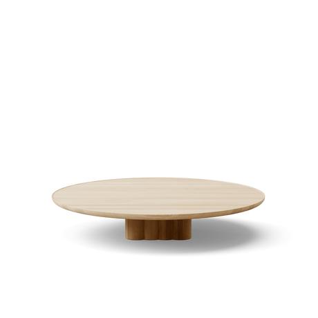 Plush Couchtisch von DK3 - Ø130 x H23 cm - seifenbehandelte Eiche - Jacobsen Plus