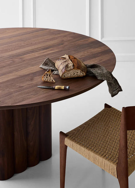 Plush Table Round von DK3 - 2 - Jacobsen Plus