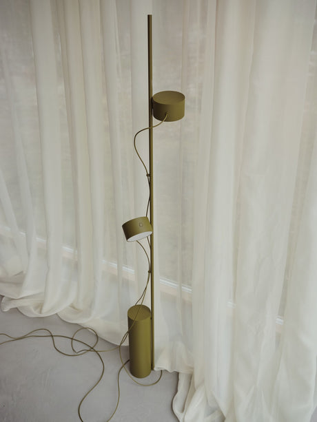 Post Floor Lamp von Muuto - Schwarz - Jacobsen Plus