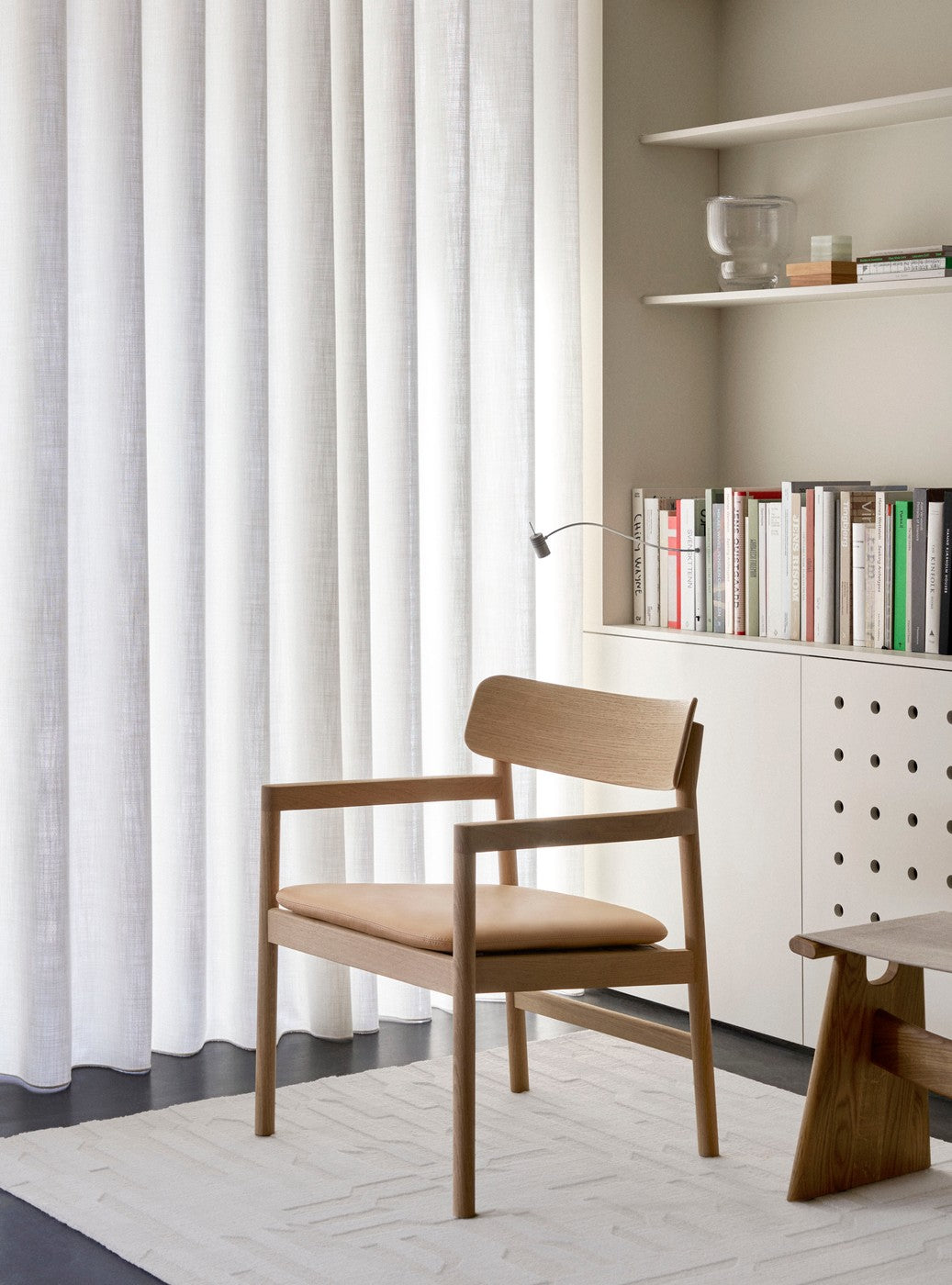 Fredericia Furniture CM3546 Post loungestol af Cecilie Manz - 8 - Jacobsen Plus